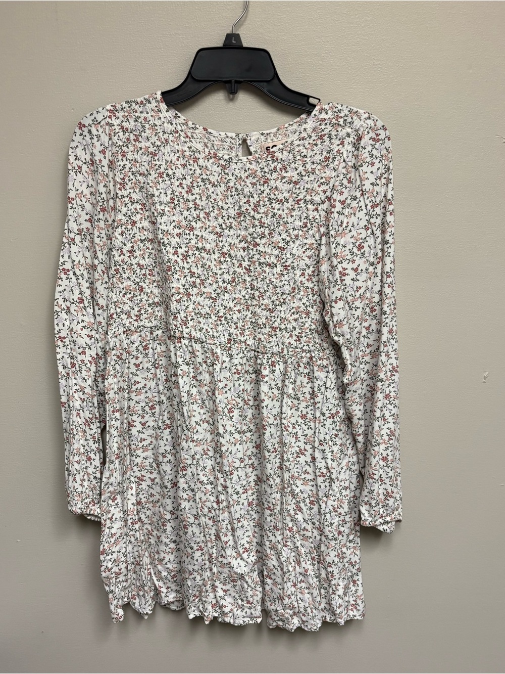 SO Women's white floral mini dress with keyhole back size L.